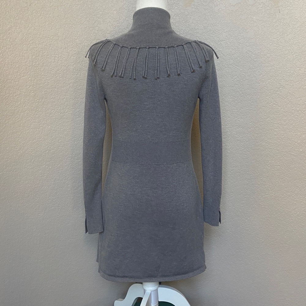 White House Black Market Gray Fringe Cardigan, size Small - Picture 6 of 15